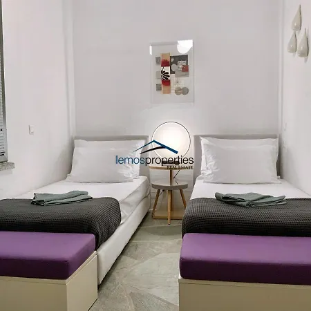 Feriehus Aqua Blue, Only 100 Meters From The Of Gialiskari *